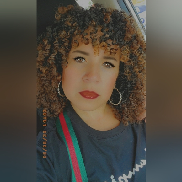 Meet your Posher, Betsy - Picture 1 of 1